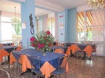 Hotel Villa Elia リミニ 2*,