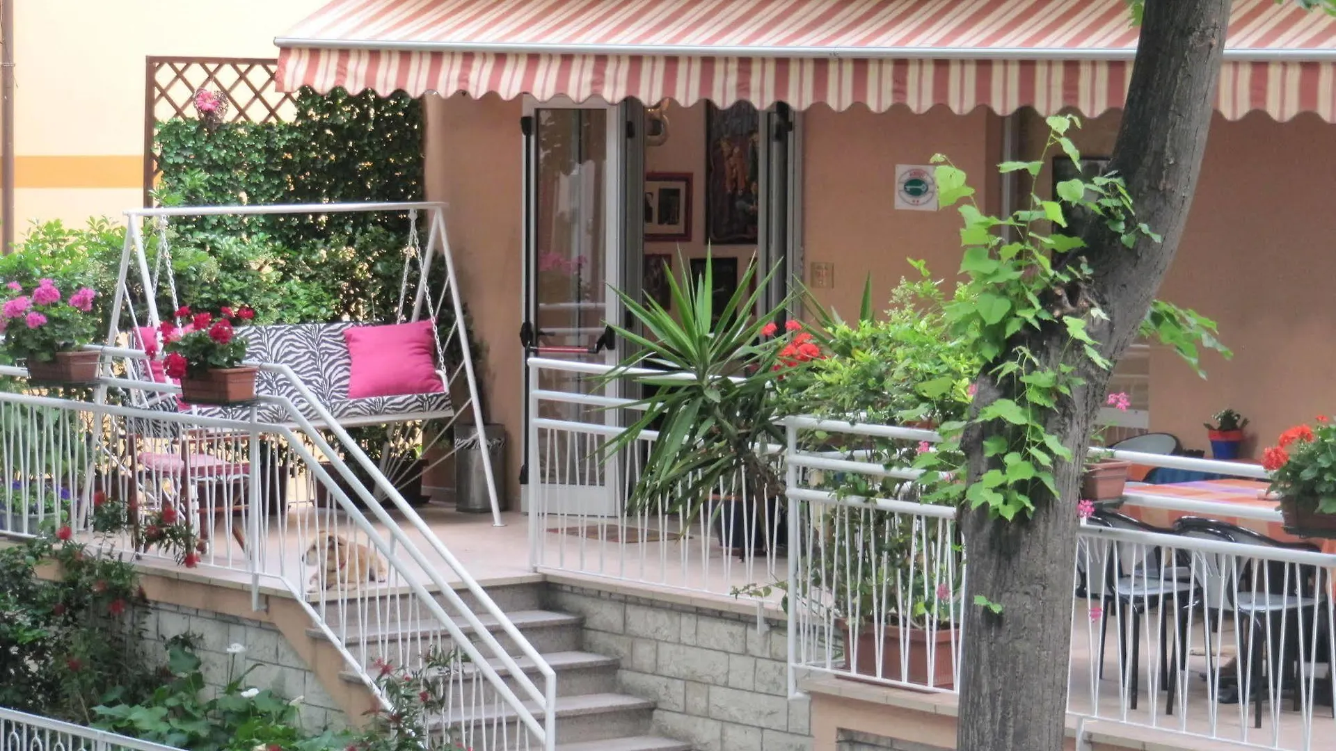 Hotel Villa Elia リミニ イタリア