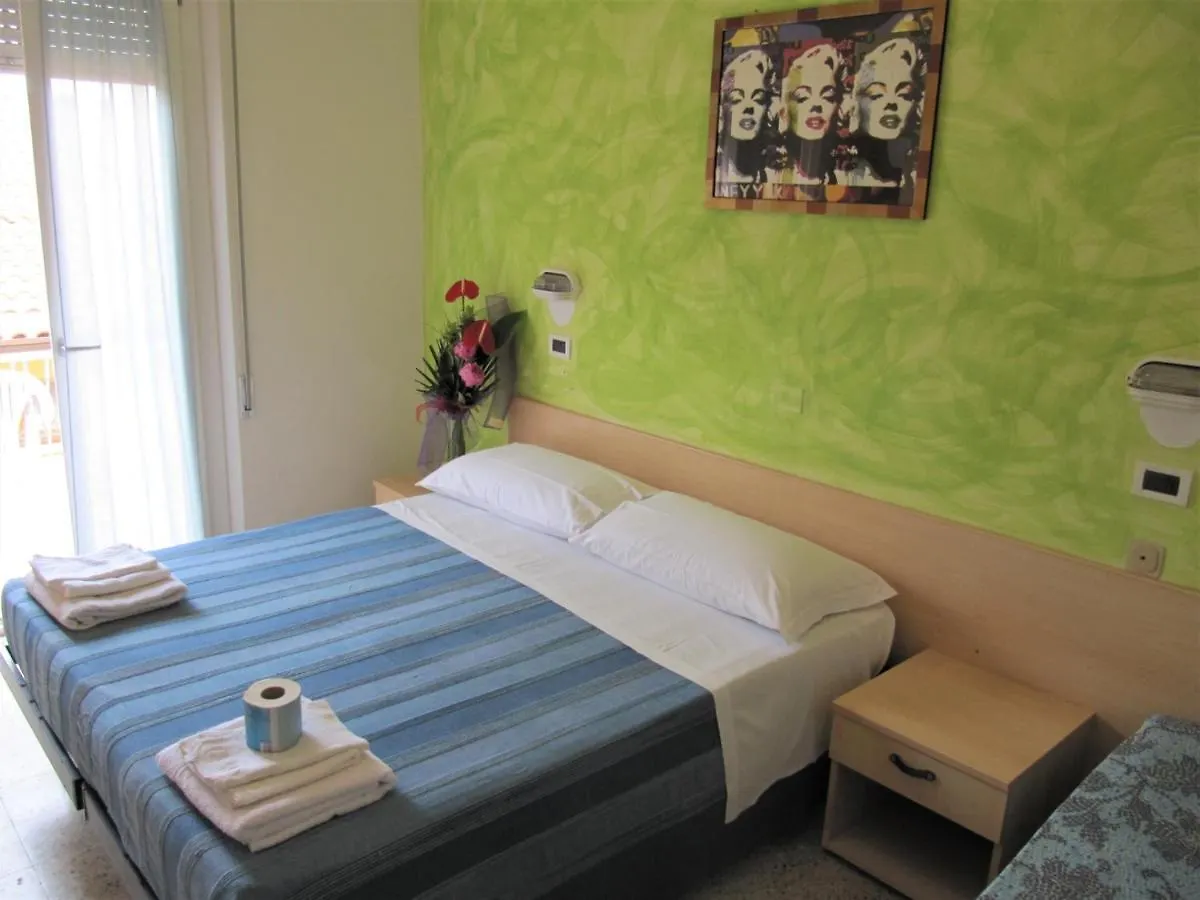 Hotel Villa Elia Римини