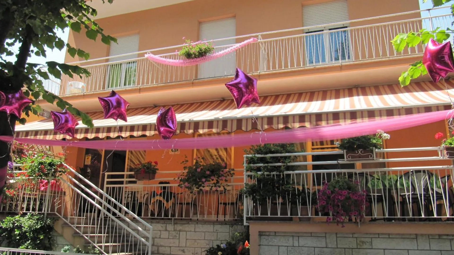 Hotel Villa Elia Римини