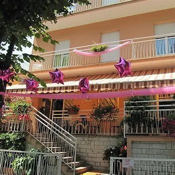 Hotel Villa Elia Римини